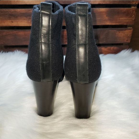 Vince Aren Open Toe Booties - Picture 8 of 10